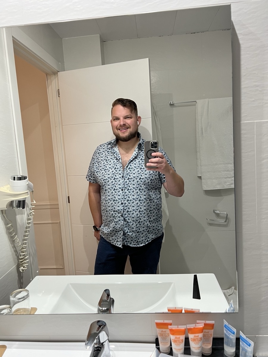 Michael taking a mirror selfie at Hotel Cortezo